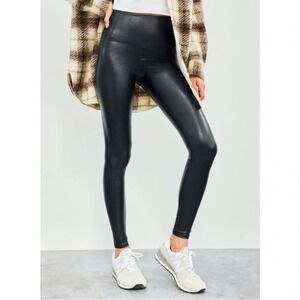 Aritzia Wilfred Free Daria Pant High Rise Vegan Leather Leggings Black XXS B18